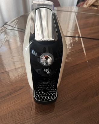 Macchina da caffè SGL a capsule – bianca e nera