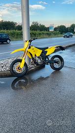 SUZUKI RM 125