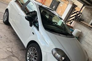 Grande punto evo sport