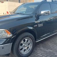 DODGE RAM V8 4x4  6 posti