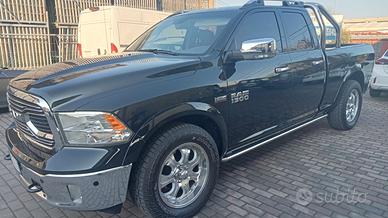 DODGE RAM V8 4x4  6 posti