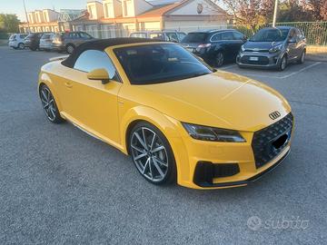 AUDI TT S-LINE CABRIO ROADSTER 2021