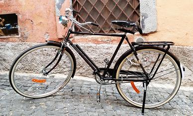 Bicicletta classica con freni a bacchetta