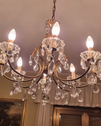 Lampadario Classico a 8 Luci in Ottone e Cristall
