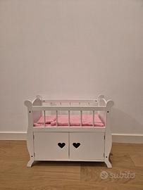 Lettino per bambole in legno