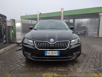 Skoda Superb 1.6 tdi 120 hp