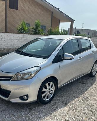 Toyota Yaris 1.4 D-4D 5 porte Lounge M-MT