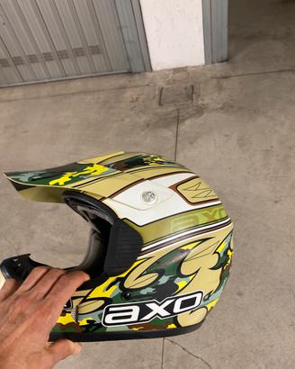 Casco cross axo maxx design