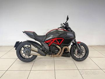 DUCATI Diavel 1199 Dark