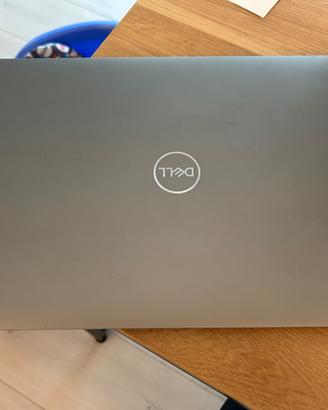 DELL Precision 5550 32gb/1TB SSD Intel I9
