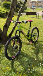 Santa Cruz Nomad