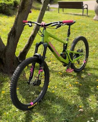 Santa Cruz Nomad