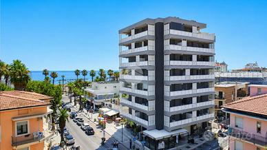 3 LOCALI A SAN BENEDETTO DEL TRONTO