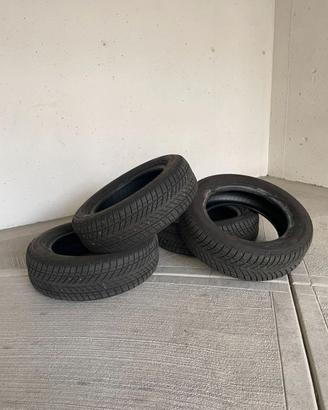 Gomme GoodYear ultra grip performance 3 205/60 r16