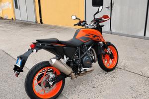 KTM 690 Duke 
