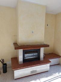 Camino canalizzato Piazzetta HT600 e rivestimento