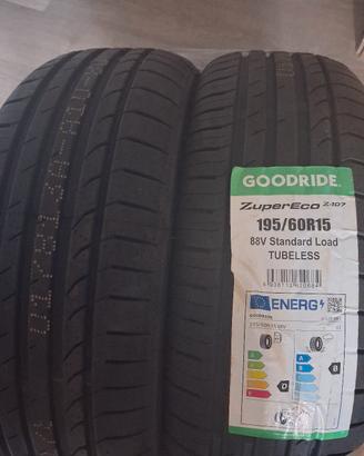 Gomme Auto 195/60 R15 88V