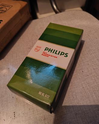 Philips 90RL072 All Transistor Radio