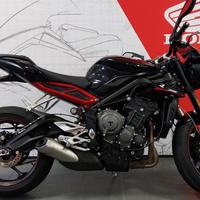 Triumph Street Triple R .