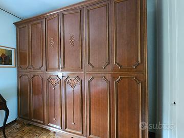 armadio in legno 
