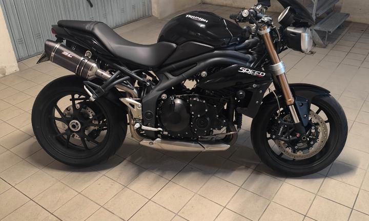 Triumph Speed Triple 1050 - 2011
