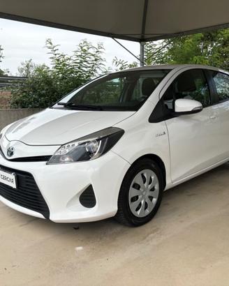 TOYOTA Yaris 1.5 Hybrid 5 porte AUTOMATICA OK NE