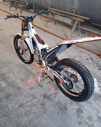 Trial 300 jotagas anno 2015 non targato