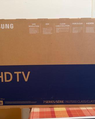 TV smart 50 pollici