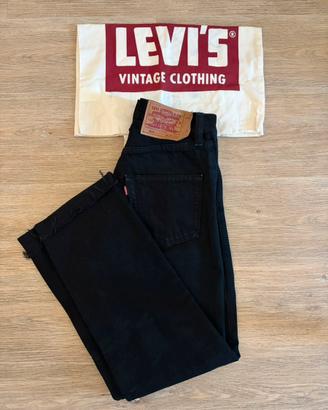Levi’s 501 con borchie w28