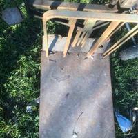 bilancia a piattaforma antica con pesetti