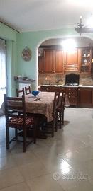 5 vani con balcone e Box