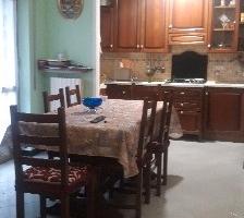 5 vani con balcone e Box