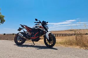KTM DUKE 125cc 2017" WHITE EDITION