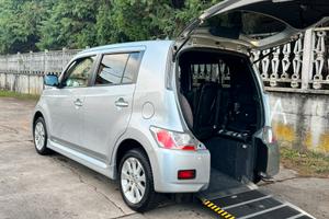 Auto per trasporto e guida Disabili