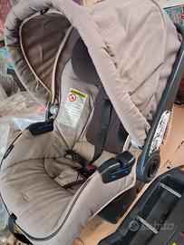 Ovetto seggiolino auto con isofix