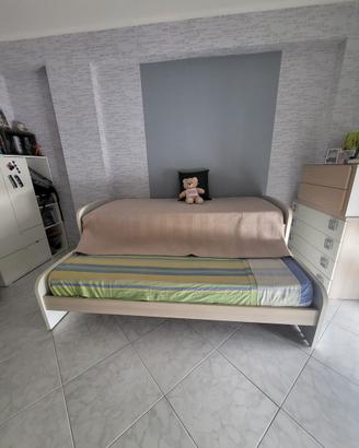 Cameretta completa moderna beige e legno