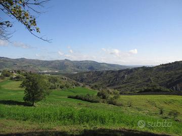 Rustico / Casale di 90 m² con 3 locali e box auto 