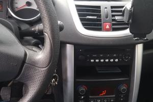 PEUGEOT 207 BENZINA