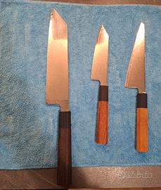 set coltelli damascati stile giapponese