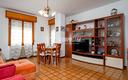 appartamento-a-reddito-con-garage-cantina-e-due-b