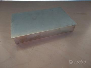 Scatola in ottone porta sigari