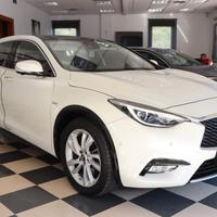 infinity Q30 cc 2.2 CV 170