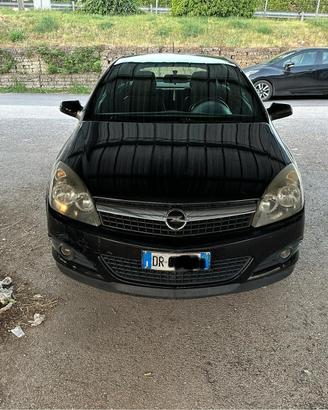 Opel astra GTC 1.6 3 porte Roma/Rieti