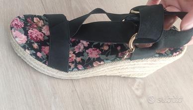 Sandalo zeppa You Young Coveri nuovi