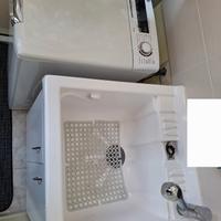 lavatrice e mobiletto lavanderia completo 