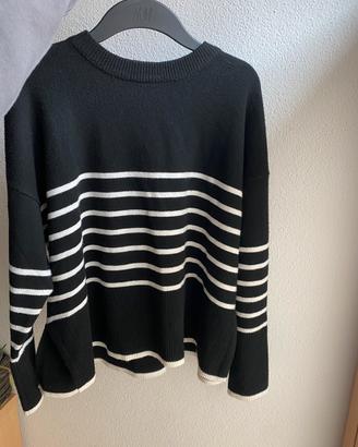 felpa a striscue biancha e nera maglione