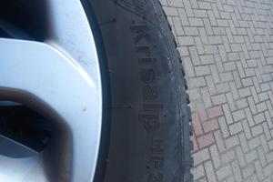 cerchi in lega  e gomme termiche 