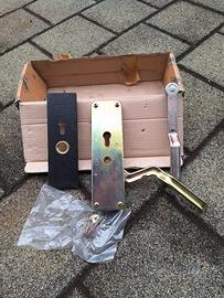 serratura per portoni