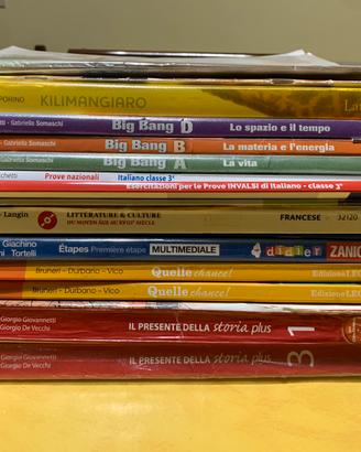 Blocco libri per scuole medie e superiori