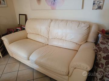 Divano letto matrimoniale in pelle beige